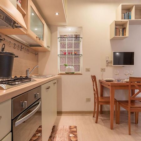 Coronari Central Apartment Рим Экстерьер фото
