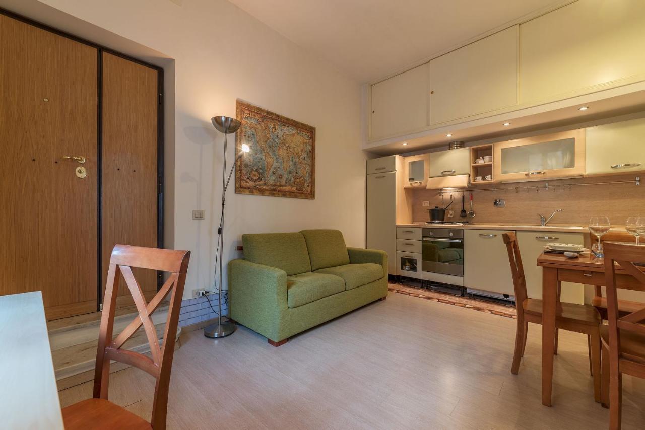 Coronari Central Apartment Рим Экстерьер фото